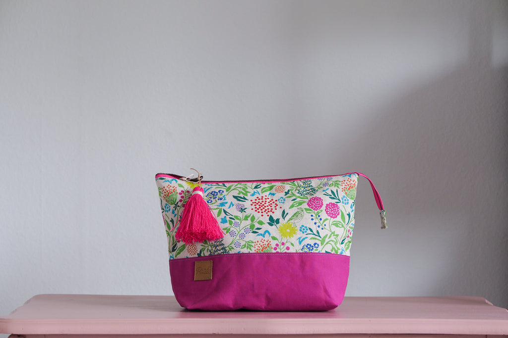 Large Zipper Pouch - Wildflower field