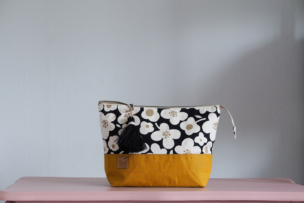 Large Zipper Pouch - Simply Blooms