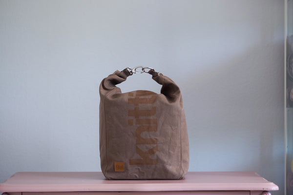 Roll & Stroll Bag - Saddle - printed gold (low contrast)
