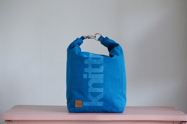 Roll & Stroll Bag - Barry Blue - printed blue