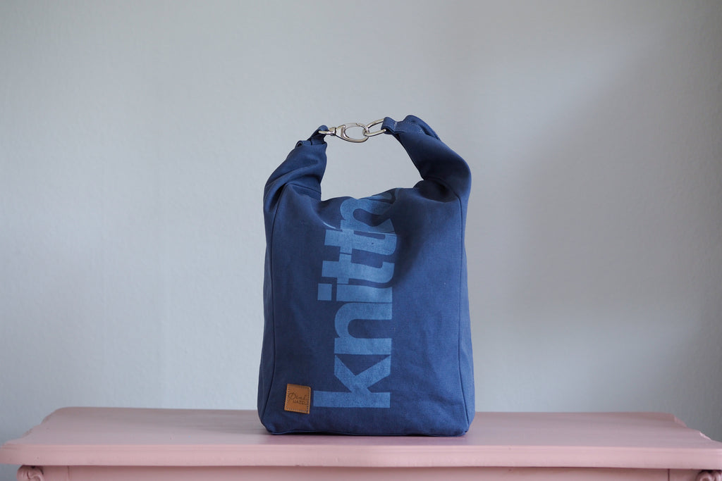 Roll & Stroll Bag - Navy - printed blue