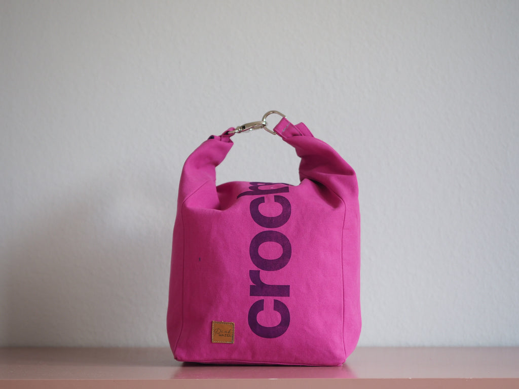 Roll & Stroll Bag - Crochet - Pink - printed purple