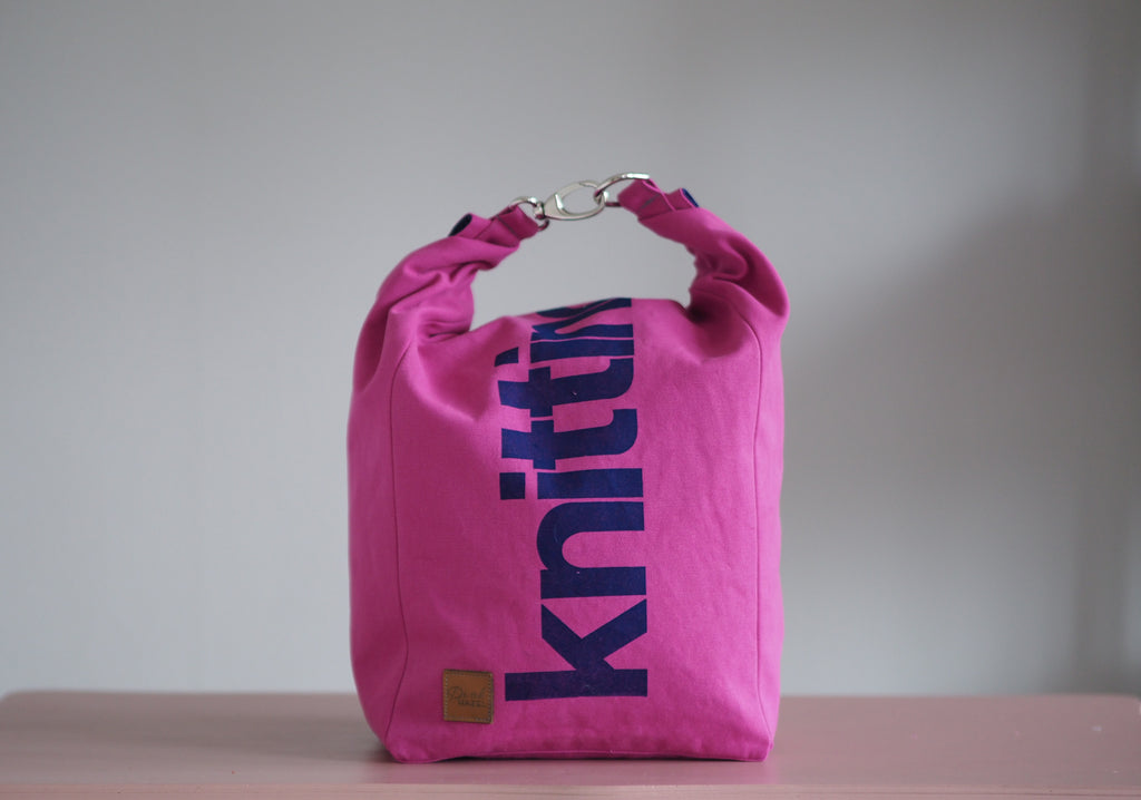 Roll & Stroll Bag - Pink - printed blue