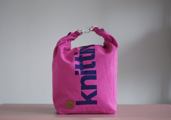 Roll & Stroll Bag - Pink - printed blue