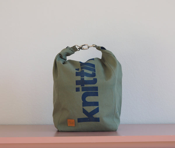 Roll & Stroll Bag - Olive - printed blue